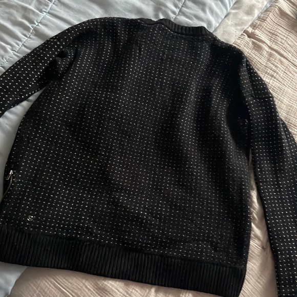Lululemon sweater - Picture 5 of 5